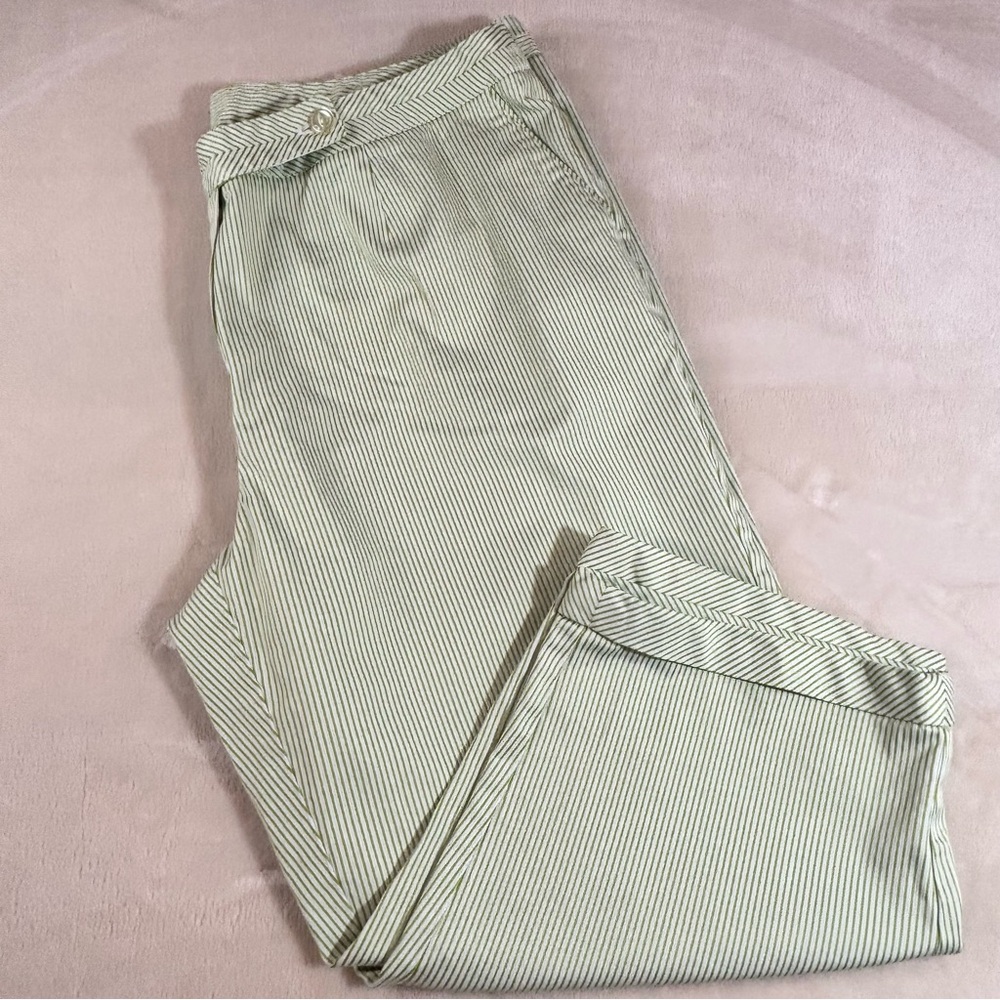 Talbots women’s green pinstriped cuffed cropped chino pants size 18